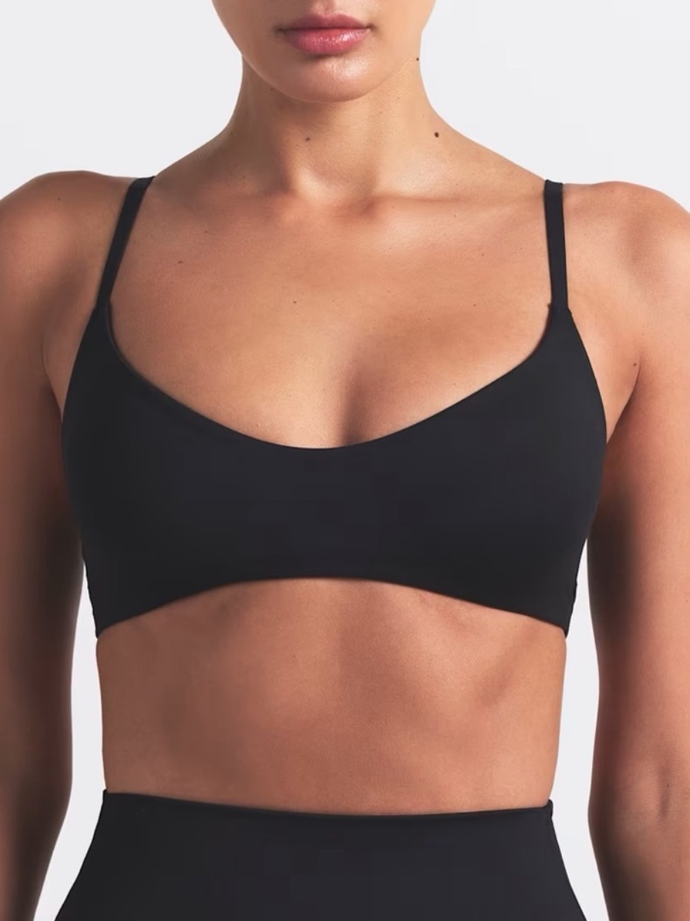 NikeSKIMS Matte Micro Scoop Bra - Obsidian
